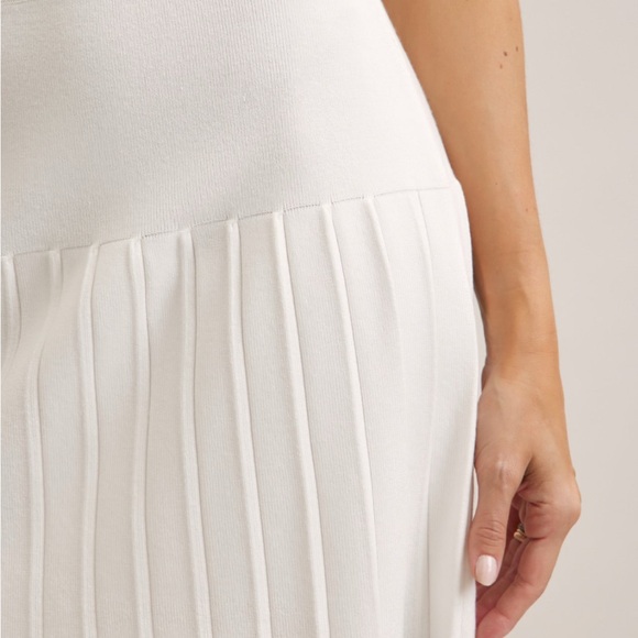 Stripe & Pleat Elegance Top And Mini Skirt Set - Picture 4 of 12